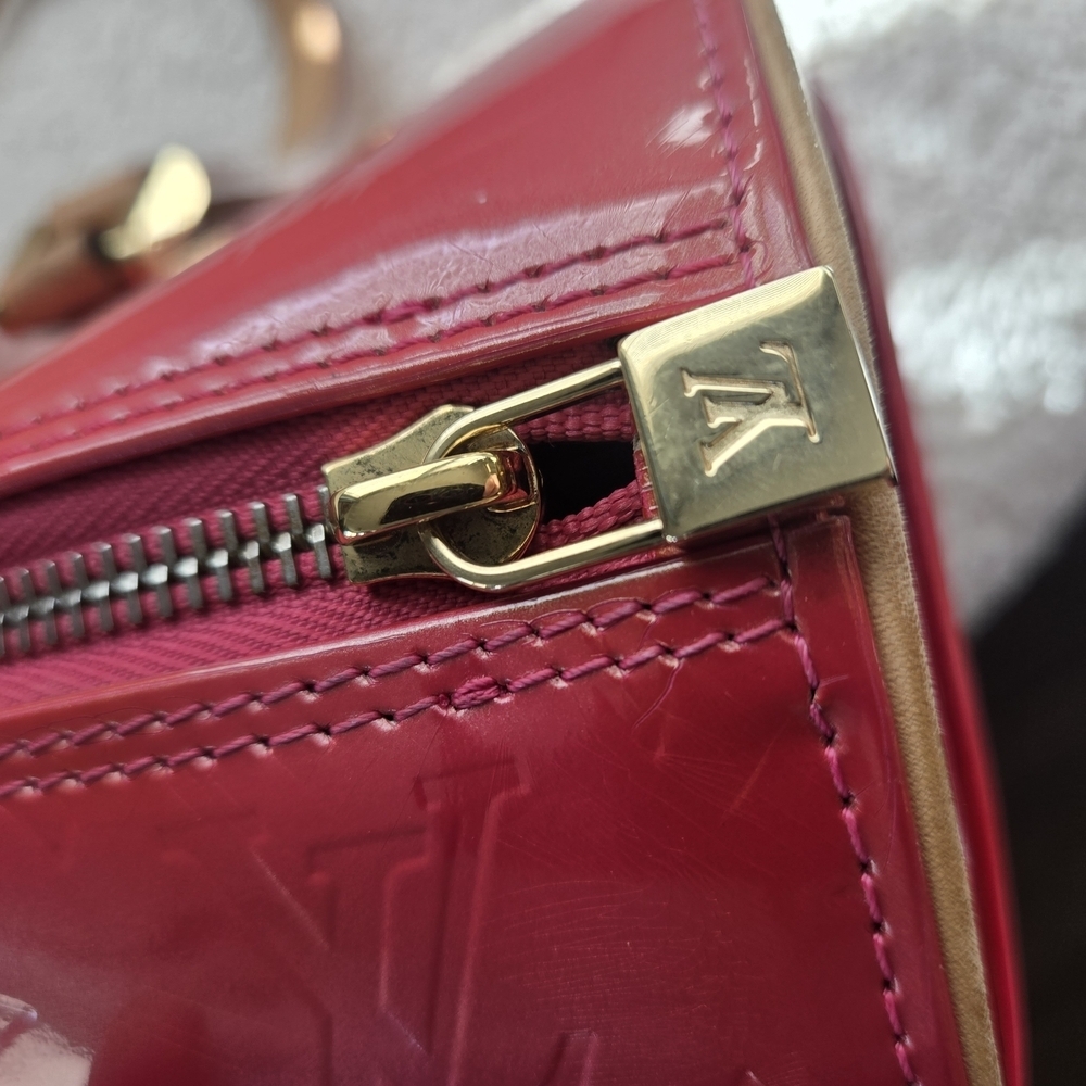Louis Vuitton Red Vernis papillon bedford bag - Picture 7 of 17